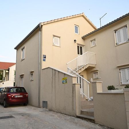 Apartments "Sea View" Miki & Ivana Bol Dış mekan fotoğraf