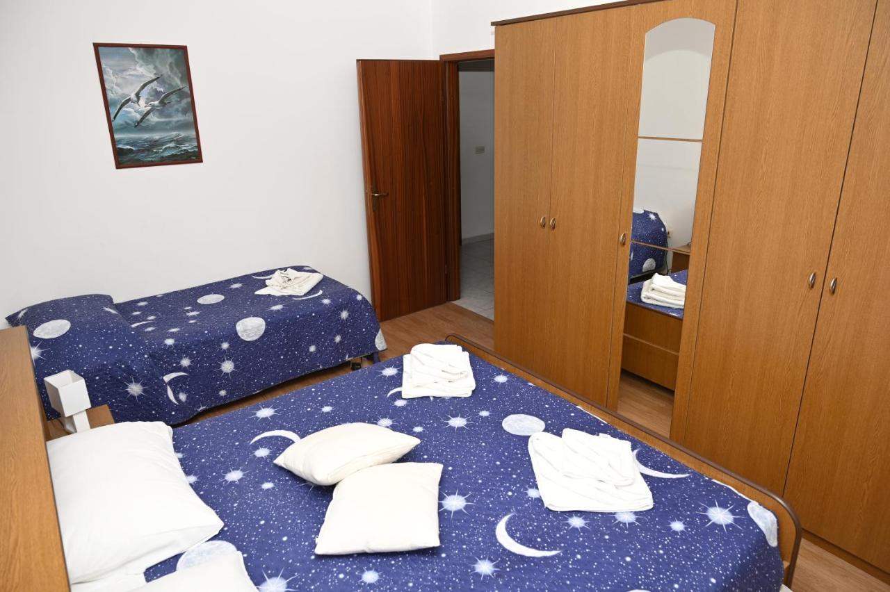 Apartments "Sea View" Miki & Ivana Bol Dış mekan fotoğraf